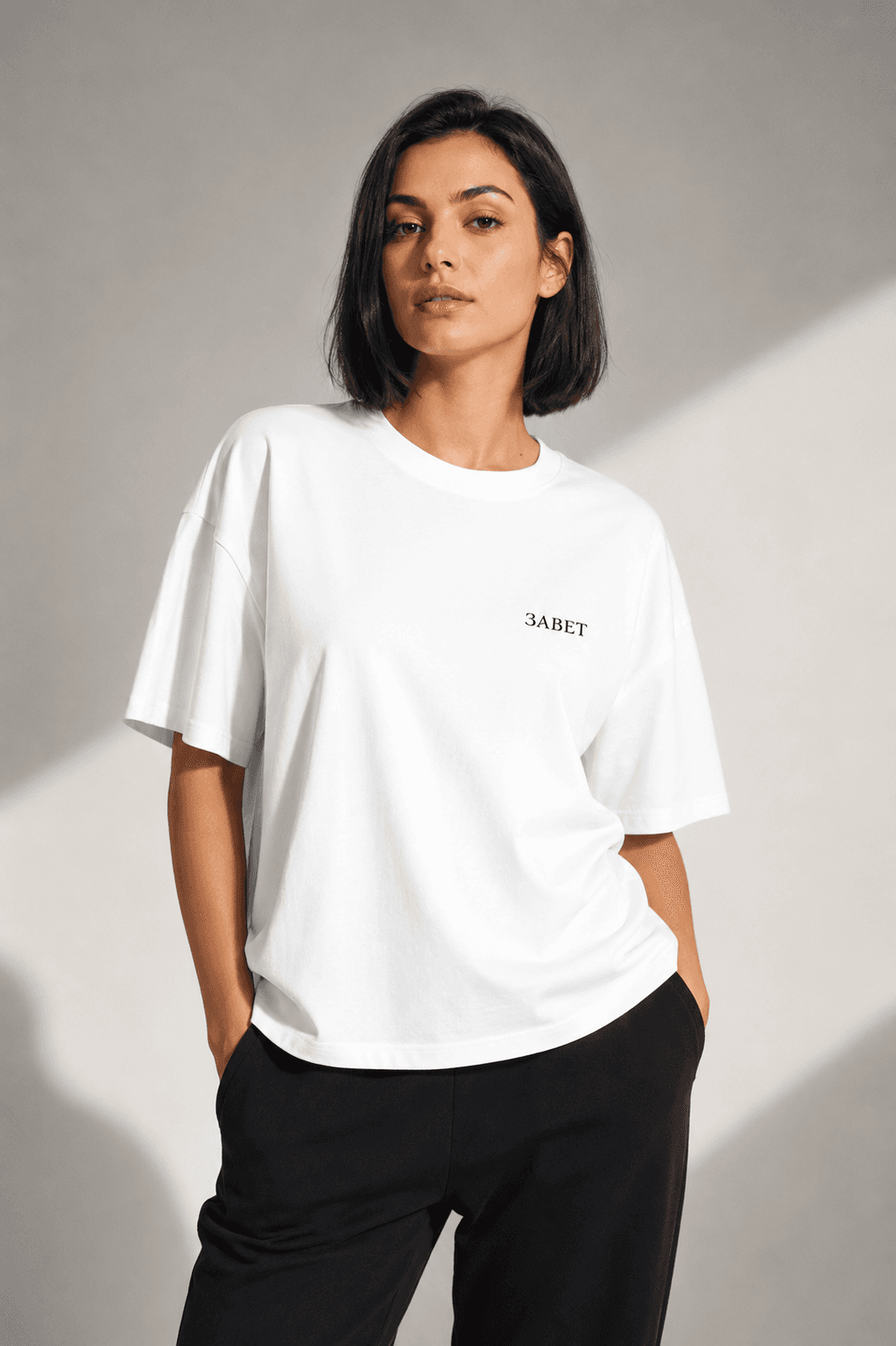 Oversize majica - Bela